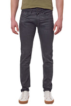 Charger l'image dans la galerie, Jean gris enduit slim stretch - Kaporal. Couleur: GRIS. Teinte denim: color denim. Coupe: slim. Logo: patché. Taille: normale. Poche: 5. Fermeture: bouton + zip. Entretien: Lavage en machine. Conseil: prenez votre taille habituelle. Matière: 94% Coton, 4% Polyester, 2% Elasthanne. Info: Nos tailles sont exprimées en US, veuillez vous référer à la grille de taille.